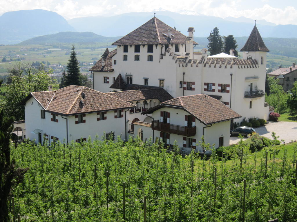 Apartments Schloss Paschbach Appiano Sulla Strada Del Vino Exterior photo